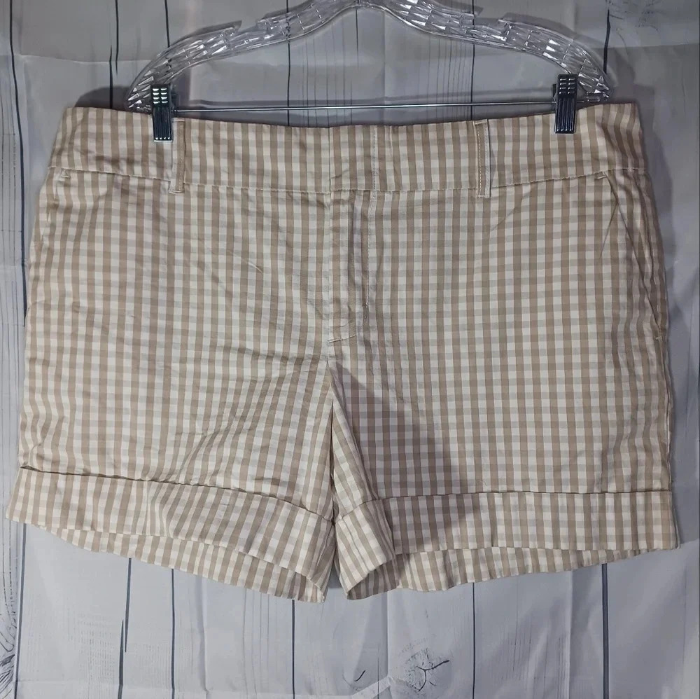 Tommy Hilfiger women's checkered preppy vacation resort shorts